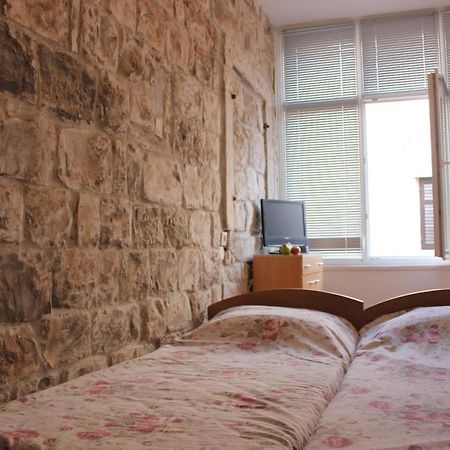 Lira - Studio Apartment Трогир Екстериор снимка
