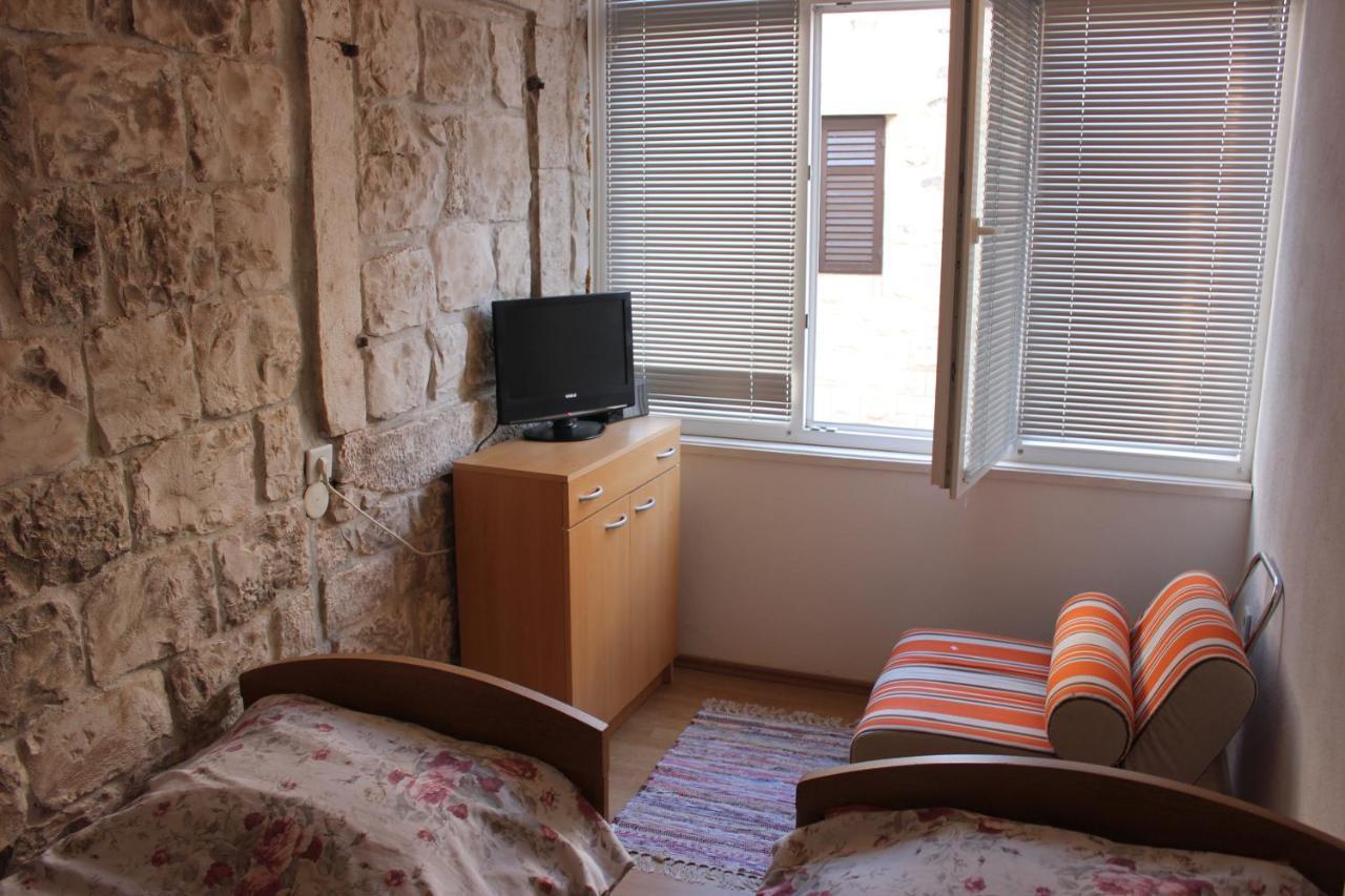 Lira - Studio Apartment Трогир Екстериор снимка